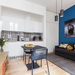 Center - Stylish Apt In Le Marais, 4pax Parijs